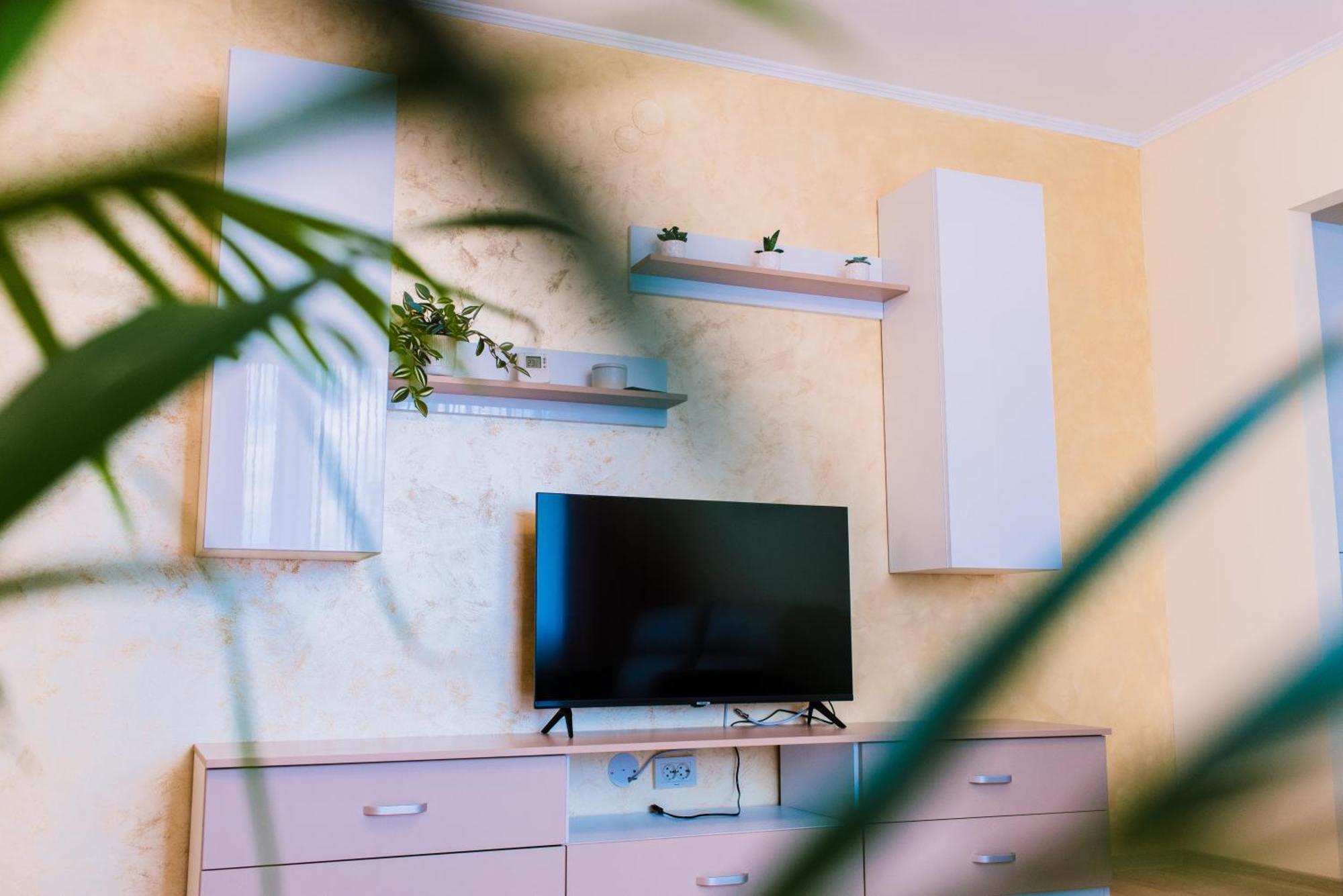 Central White Apartment Satu Mare Dış mekan fotoğraf